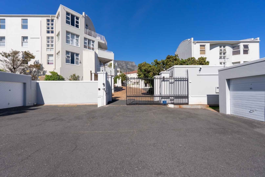2 Bedroom Property for Sale in Devils Peak Western Cape